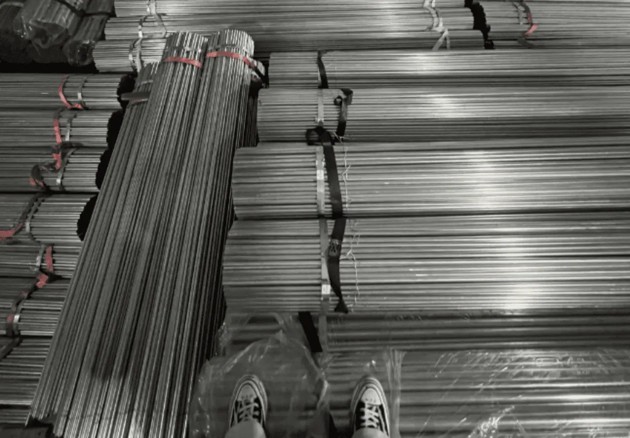 Galvanized steel pipe