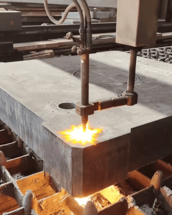 Máquina de corte CNC para cortar placas de acero gruesas
